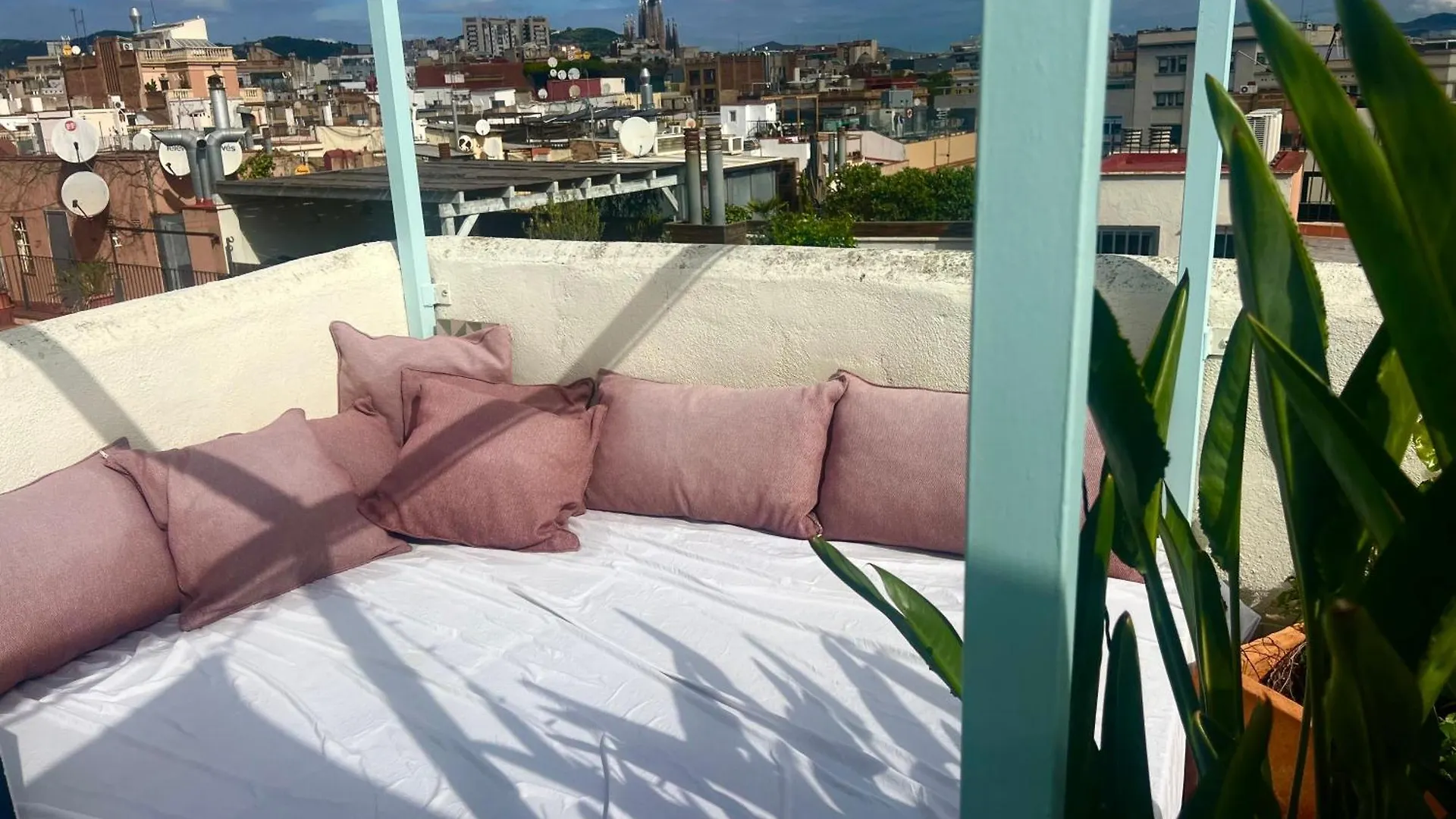 Outdoor Bathtub! 360 Rooftop With Chill Out And Amazing Views! Barcellona 0*,  Spagna